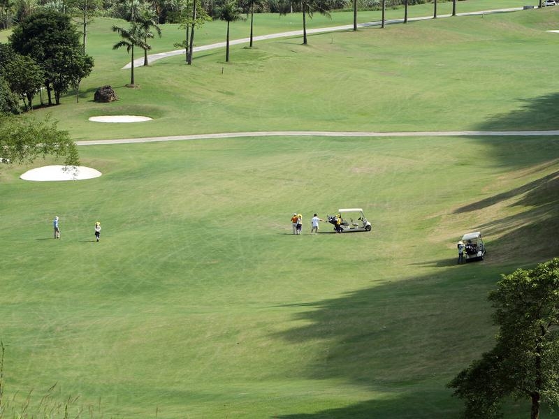 Phoenix Golf Resort hotbed of violations