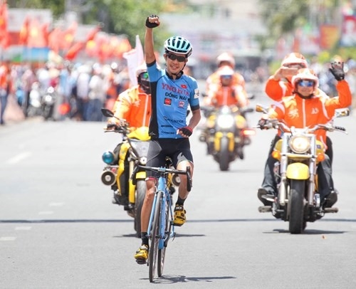 Sang takes his first win at HCM City cycling tour