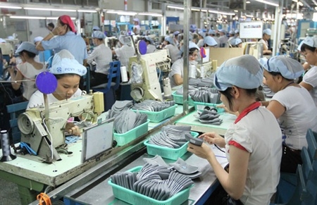 Vietnamese make shoes to export, not to wear