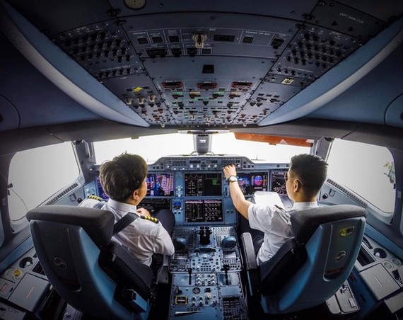 Vietnam’s airlines industry still lacks a large number of pilots