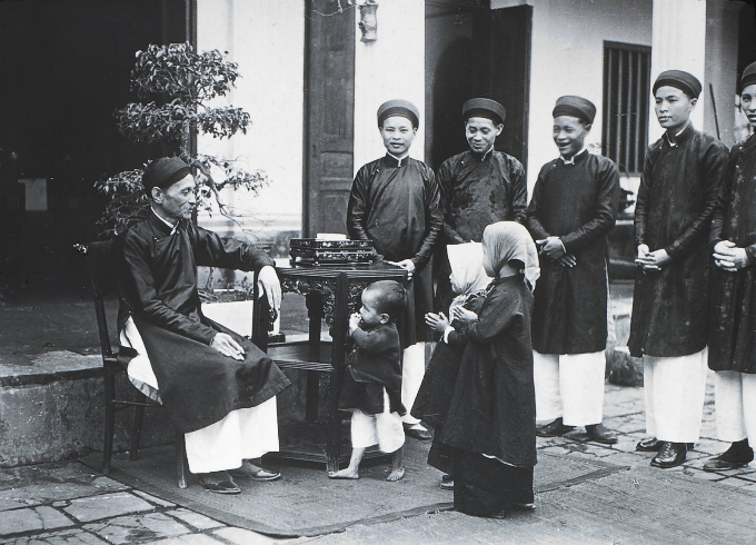 A journey through time: Old photos of Tet in Hanoi 90 years ago