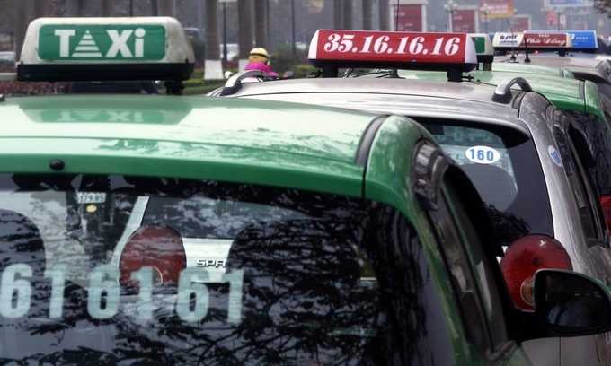 Vietnam’s top taxi firm fears bankrupcy in the era of Grab, Uber