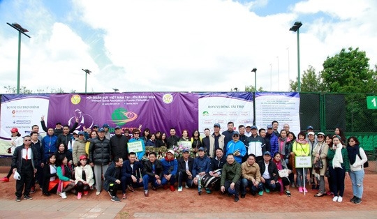 Tennis match connects Vietnamese overseas