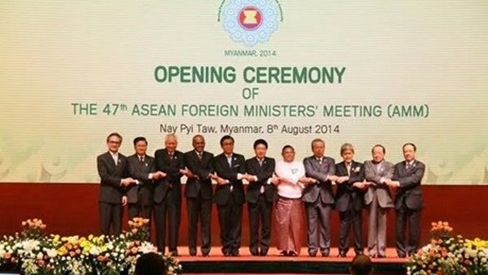 Vietnam, ASEAN strive to become a united, self-reliant entity