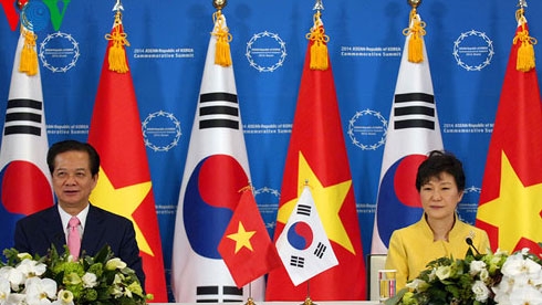 RoK President vows ODA priority to projects in Vietnam