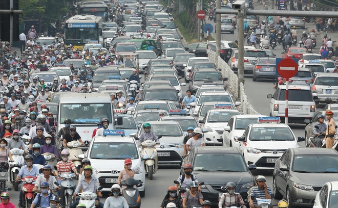 Hanoi offers US$200,000 prize to solve worsening traffic jams