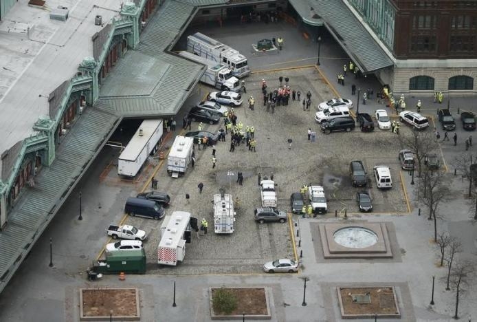 New Jersey train crash in station kills one, injures more than 100