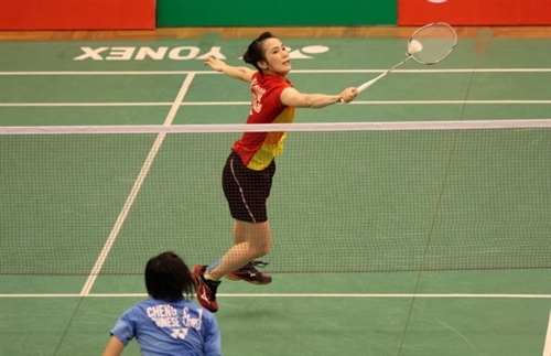 Trang, Linh enter Vietnam Open’s second round