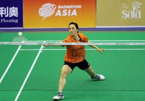 Trang survives in continental badminton tourney