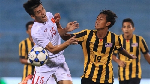 Vietnam crush Malaysia to enter semi-final of ASEAN football event