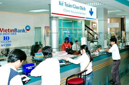 Seven Vietnam banks’ ratings on review: Moody’s