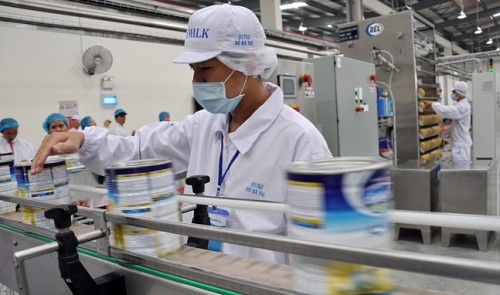 Vietnamese firms investing abroad