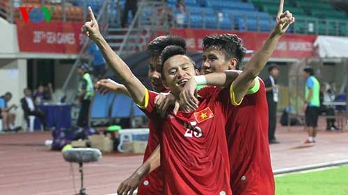 Vietnam enters semi-finals of SEA football