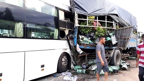 New Year Holiday traffic accidents kill 111, injure 61