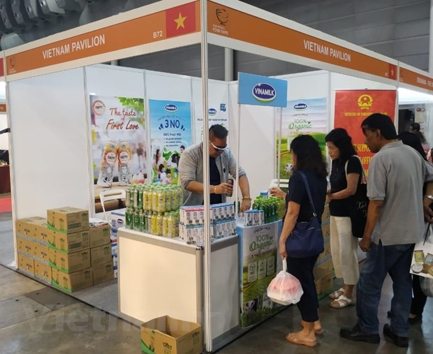 Vietnam attends Asia-Pacific Food Expo in Singapore