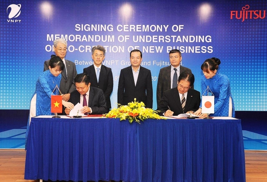 VNPT co-operates with foreign partners to develop ICT ambitions