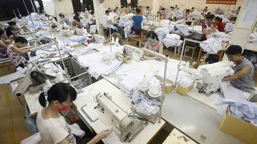 Vietnam mulls lowest minimum-wage bump in 3 years