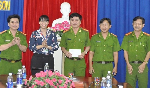 Danang police break up illegal ring producing over 120kg of weed