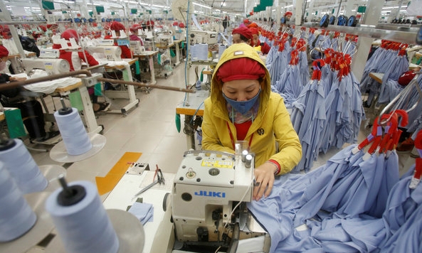 Vietnam’s labor union bristles at plan to double overtime limit