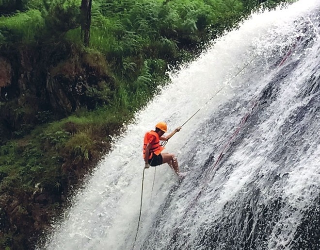 Illegal zipline makes authorities swing into action in Central Highlands