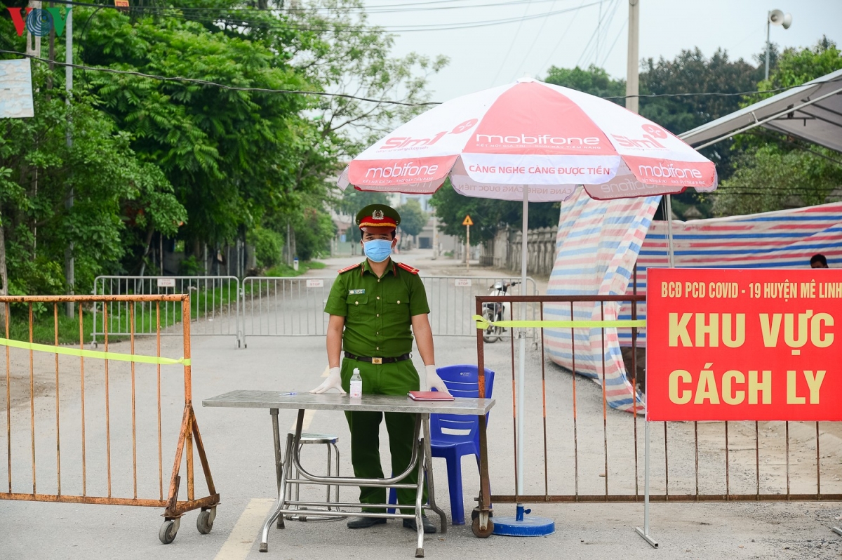 Người dân Hạ Lôi trước giờ dỡ bỏ lệnh phong tỏa vì Covid-19