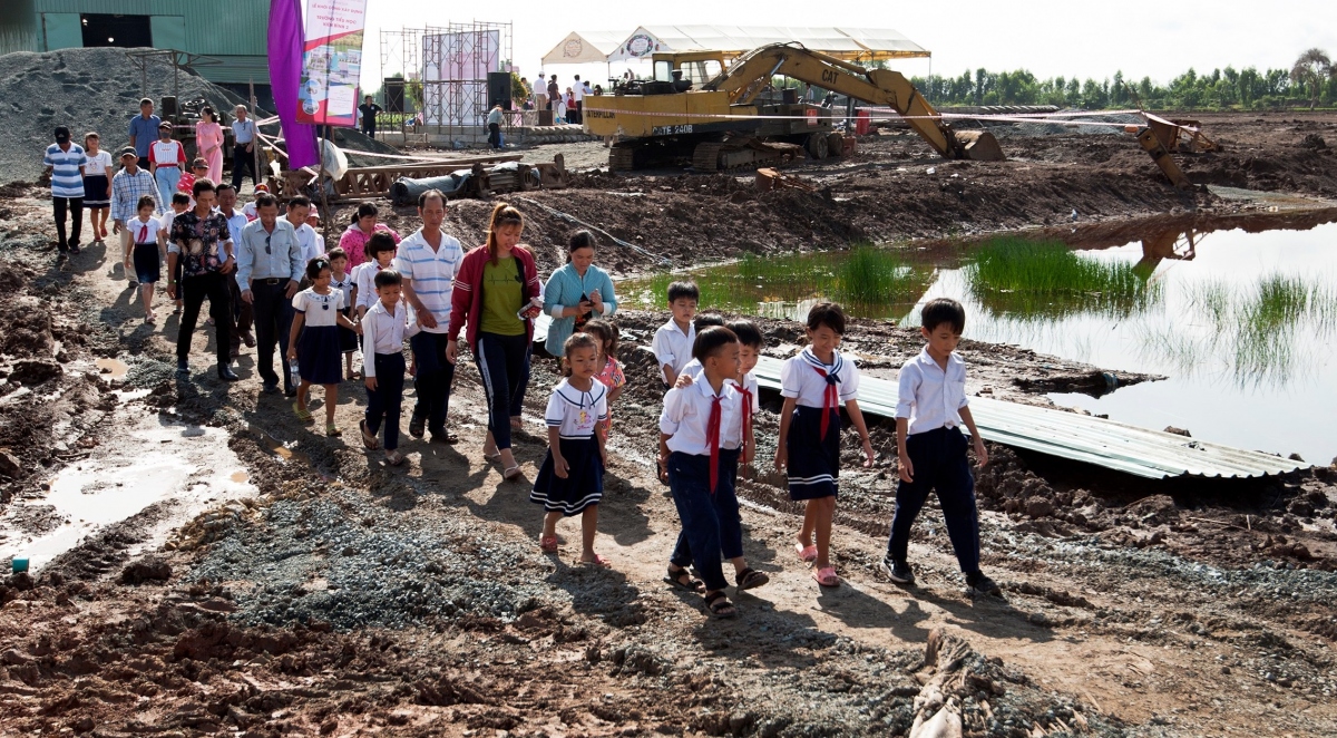 700 học sinh nghèo, học sinh người dân tộc sẽ có trường học mới