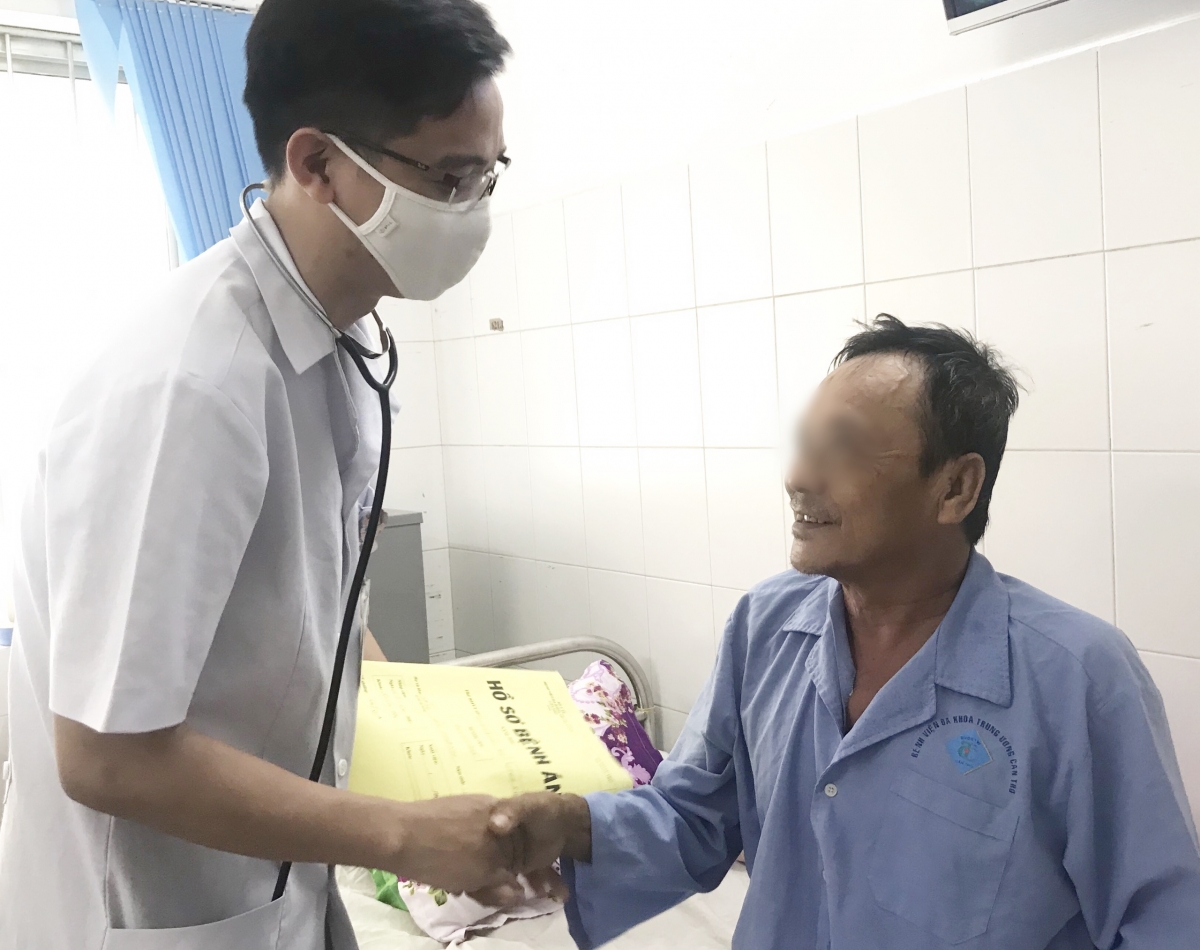 Cứu sống kịp thời bệnh nhân bị xuất huyết tiêu hóa nguy kịch