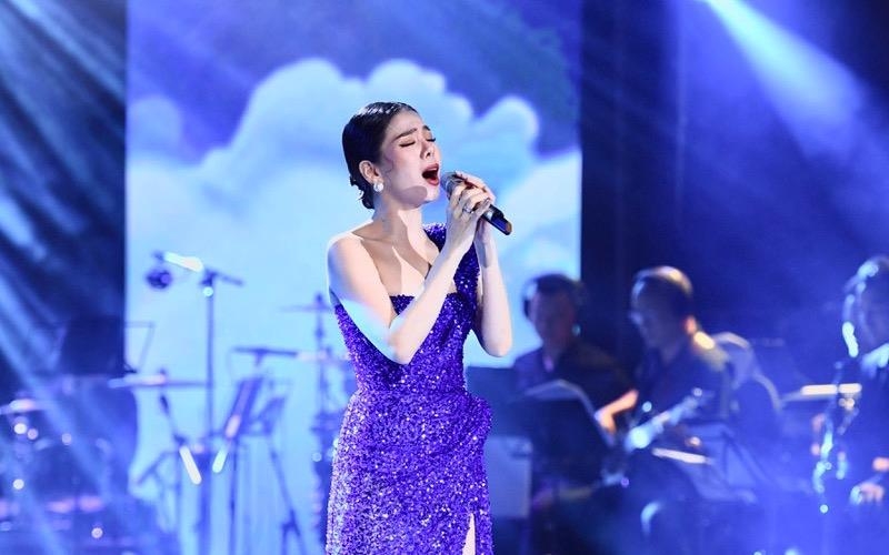 Lệ Quyên khắc khoải đắm đuối trong “Nỗi nhớ” Phú Quang