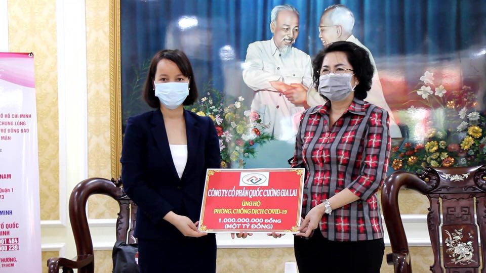 TP.HCM tiếp nhận gần 130 tỷ đồng ủng hộ Quỹ phòng chống dịch Covid-19