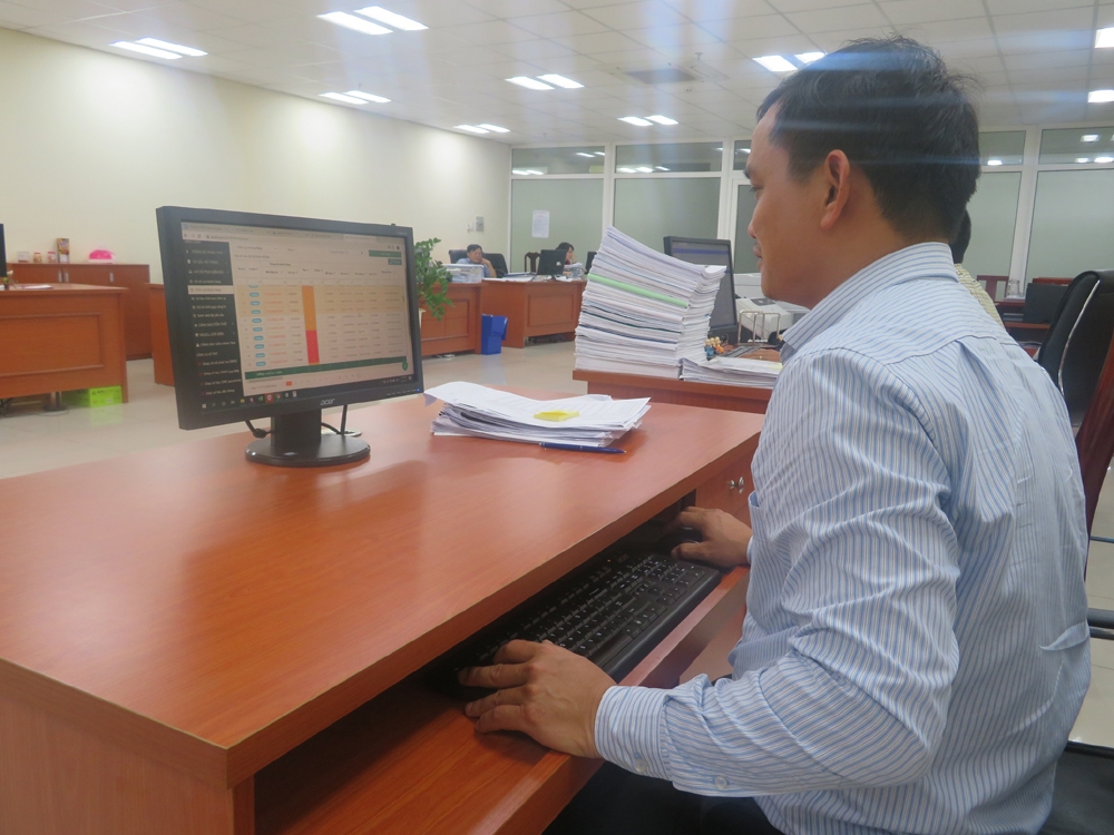 Tiền điện tăng đột biến: Trách nhiệm vẫn ở... người theo dõi chỉ số
