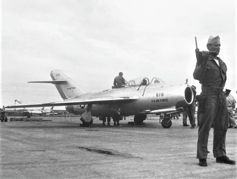 Mỹ đã “cuỗm” chiếc MiG-15 mới nhất của Liên Xô như thế nào?