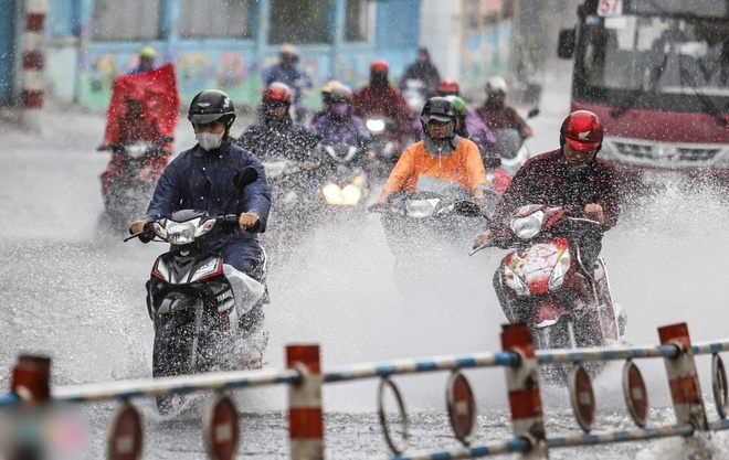 TP.HCM mưa lớn trong 3 ngày tới