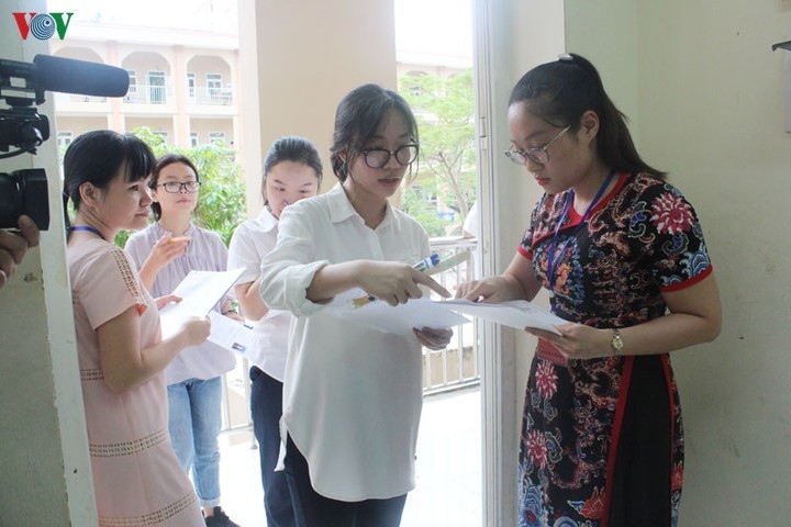 Có nên bỏ kỳ thi THPT Quốc gia? ​