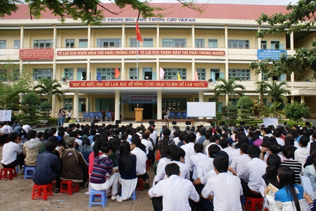 Đắk Lắk kiểm tra, xử lý trường dạy sai khung chương trình và thu tiền học sinh