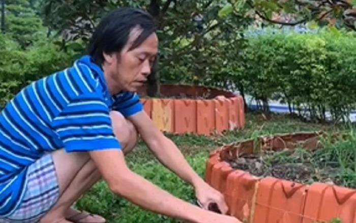 Em trai tiết lộ Hoài Linh đi làm nông trong mùa dịch Covid-19