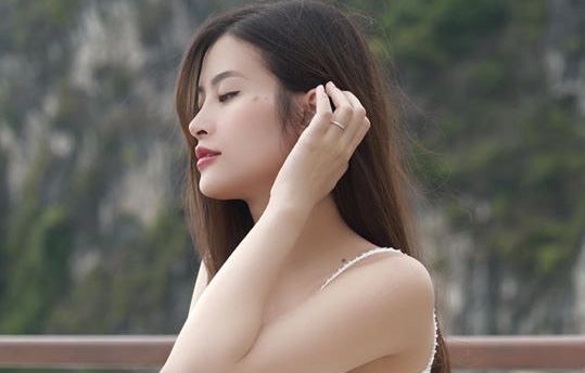 Chuyện showbiz: Đông Nhi lộ thân hình mập mạp khi mang thai 6 tháng