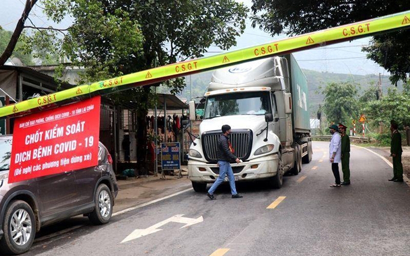 Lai Châu ngăn chặn người đi xuyên rừng vào địa bàn