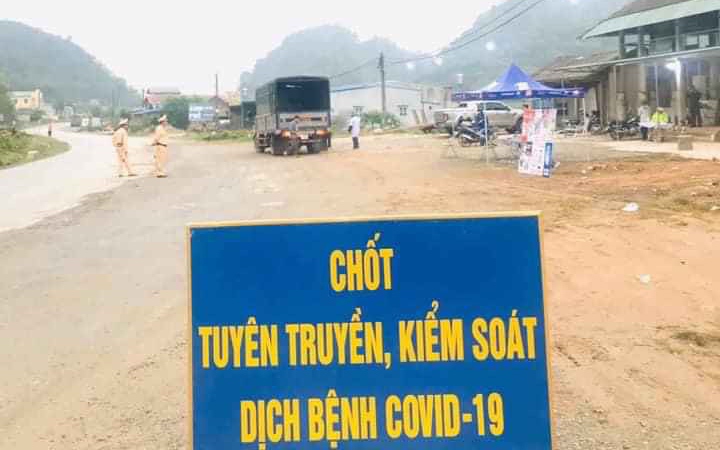 Hàng trăm chốt kiểm soát, ngăn dịch Covid-19 xâm nhiễm vào Sơn La