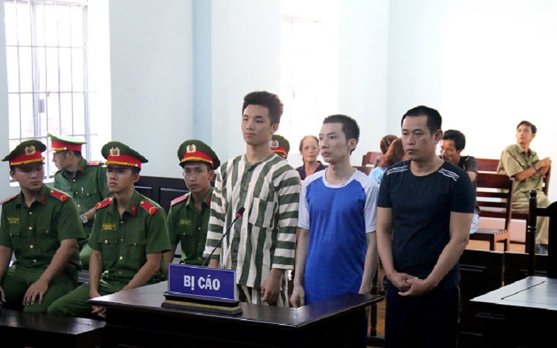 Trốn khỏi trại tạm giam, Huy "nấm độc" bị xử 25 năm 6 tháng