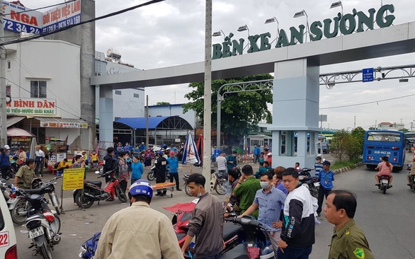 Công an truy bắt nghi phạm giết người ở cổng bến xe An Sương