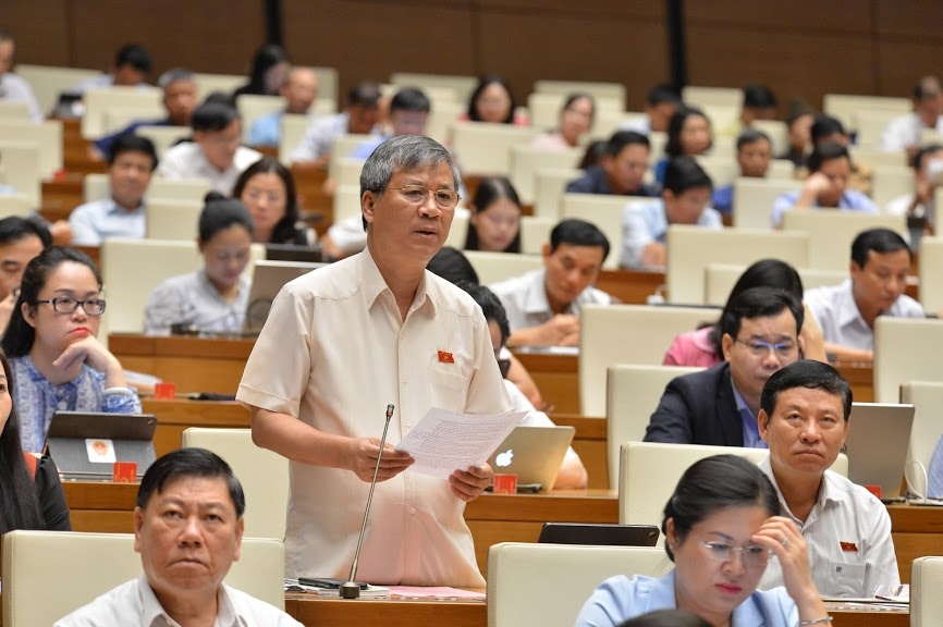 Sáng nay Quốc hội thảo luận, chất vấn về tình hình kinh tế xã hội