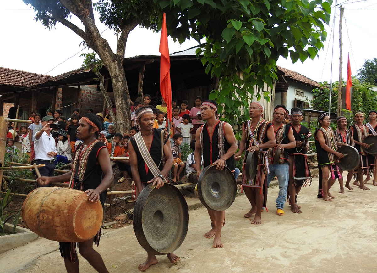 Kích cầu du lịch, Kon Tum ra mắt làng du lịch cộng đồng Kon Kơ Tu