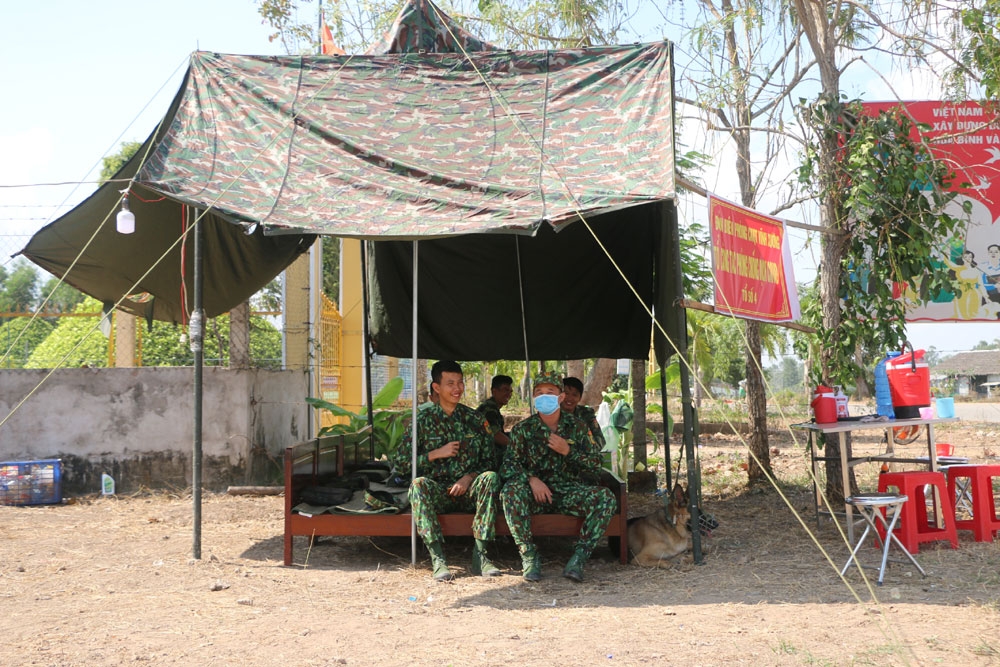 Lá chắn vững chắc chống dịch Covid-19 trên tuyến biên giới Tây Nam