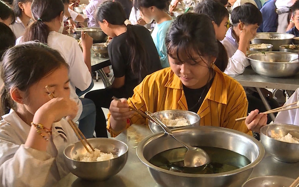 Mô hình bán trú, đòn bẩy phát triển giáo dục vùng khó Mường Tè