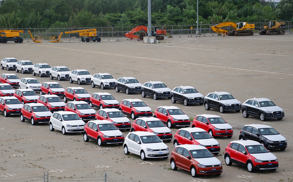Kiến nghị giảm phí trước bạ cho cả ô tô nhập khẩu