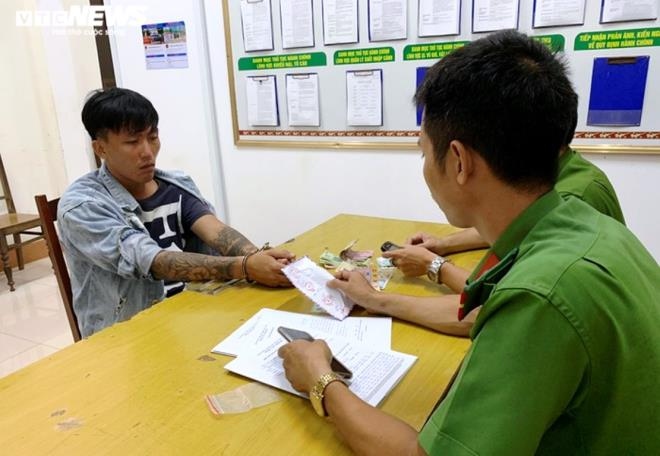 Kẻ tàng trữ ma túy xin hối lộ 100 triệu đồng để trốn tội