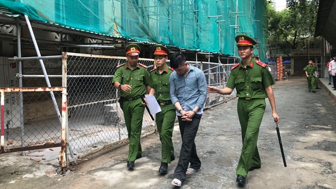 Dọa đốt chủ quán cà phê, gã đàn ông lãnh 7 năm tù