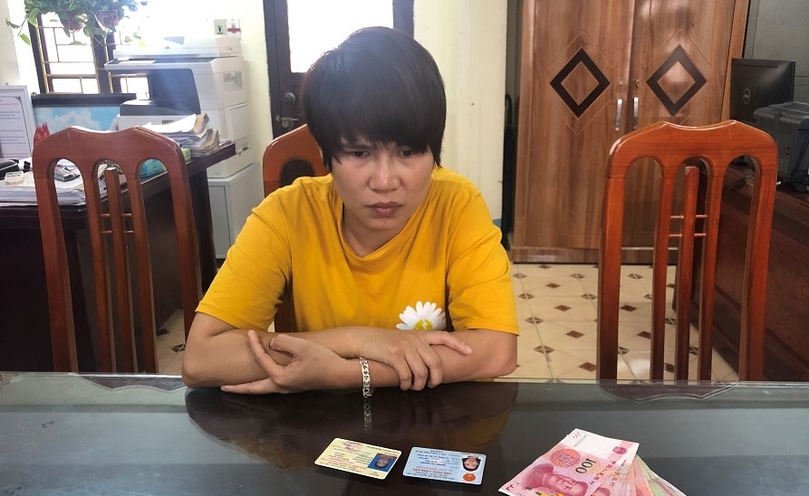 Bắt đối tượng đưa 11 người xuất cảnh trái phép sang Trung Quốc