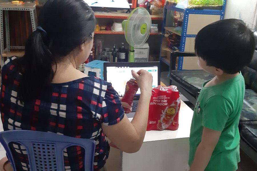 Đi chợ online mua trà thảo mộc uống để tăng cường sức khỏe