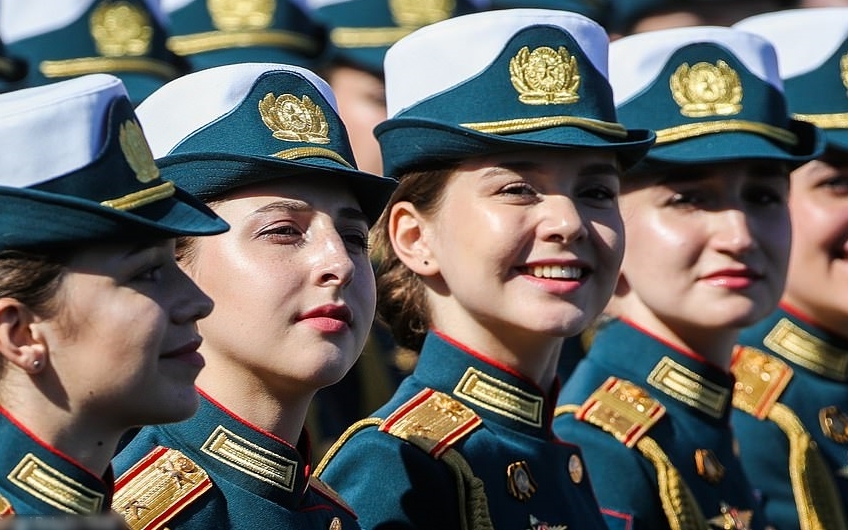 Vẻ đẹp các nữ quân nhân Nga trong lễ duyệt binh trên Quảng trường Đỏ
